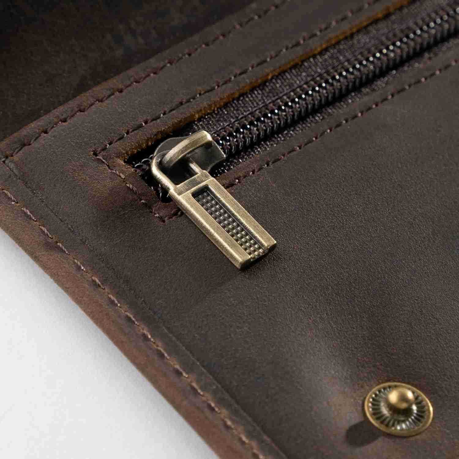 Mens Chain Wallet Biker Trucker Wallets with Long Strong Chains Genuine Leather Trifold Billfold Snap BrownZ250910