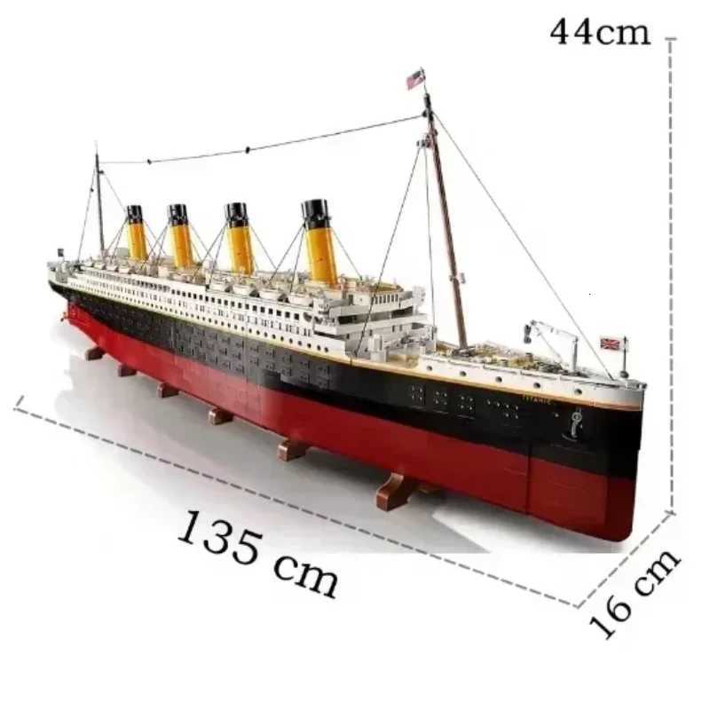 MINISO In Stock FIT 10294 Titanic Large Cruise Boat Ship 135M 9090PCS Steamship Building Blocks Toys Halloween Holiday Gifts Z250910