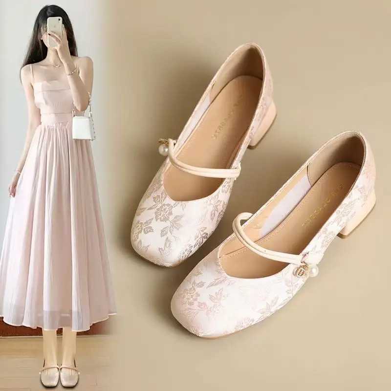 Fashion Versatile Women Shoes Spring Low Heeled Leather Shoe Thick Soles Anti Slip Mary Jane Shoes Comfor Womens Single Shoe W250910
