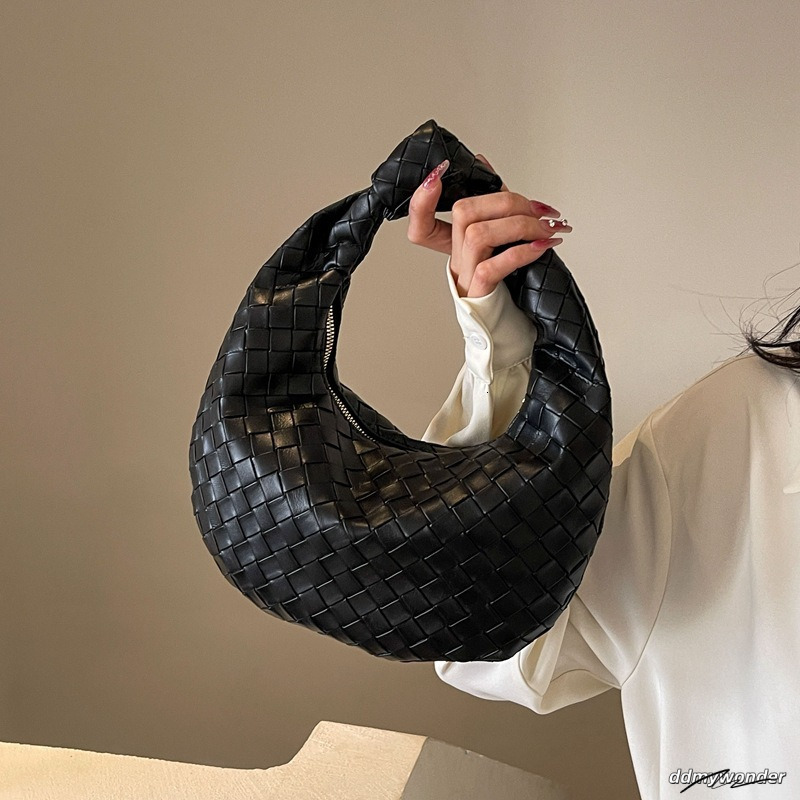 Fashionable Women's Handmade Woven Free Shipping Designer New Crescent Handbag Leisure Vacation Beach Bag ddmywonder ddmywonder