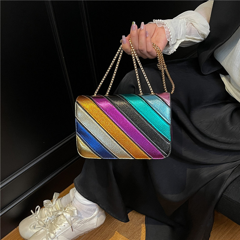 2025 Autumn New Korean Edition Fashion Light Luxury Style, niche design, versatile and atmospheric women's shoulder bag, designer bag