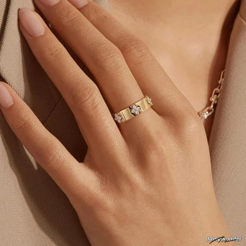 Fashion Womens Love Mens Designer Sterling Sier Lucky Clover Ring, Gold Plated D Color Round Cut Moissanite Wide Band Ring For Women Dia
