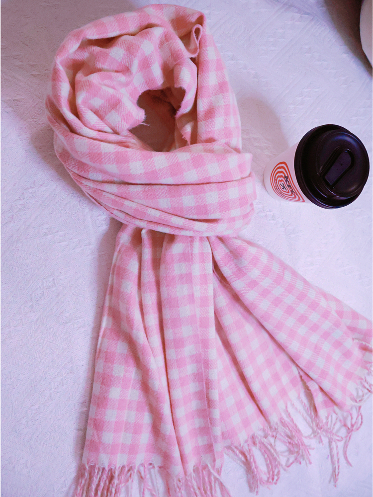 Plaid scarf for women, fashionable and warm for autumn and winter, new style neck gaiter, Korean version printed large shawl for wholesale.