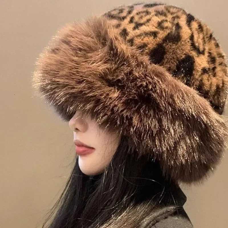 Winter Plush Ear Protection Leopard Print C Windproof Keep Warm Headgear Fluffy Fur Fisherman Hat for Women Fashion Female HatXJ250910
