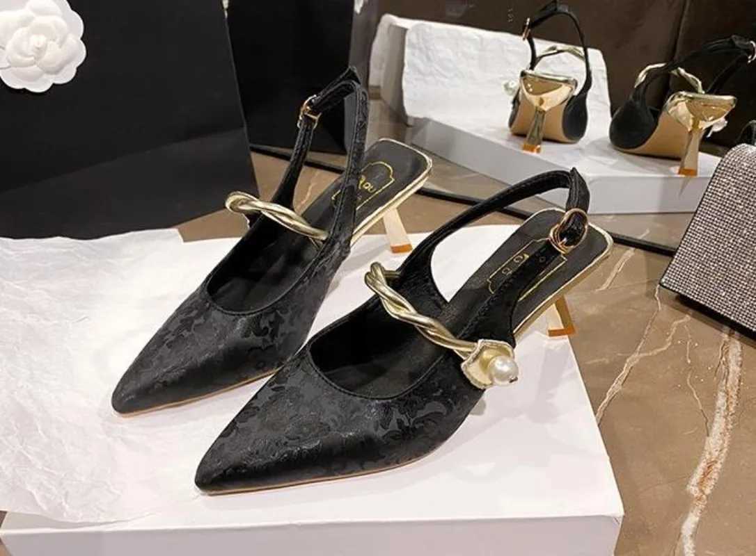 2024 New Summer Fashion Pointed Toe Pearl Shoes Women Sexy Women Sandals High Heels Banquet Women Shoes W250910