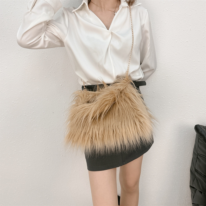 2025 autumn new product cross-border plush personalized niche design punk style Y2K spicy girl style women's shoulder bag designer bag