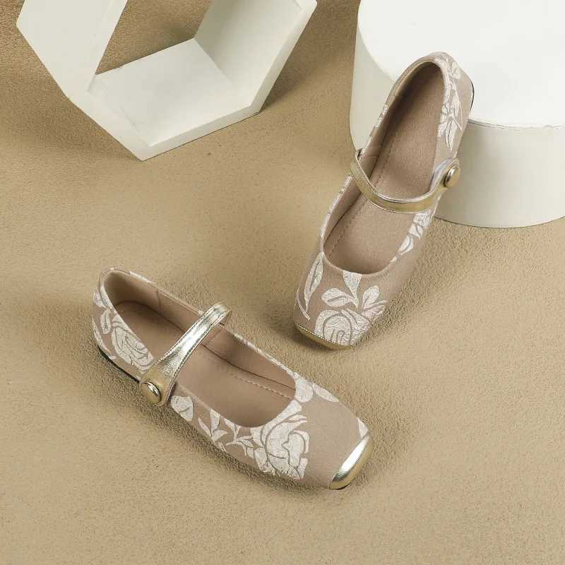 New Plus Size 44 Womens Flat Ballet Shoes Summer Retro Square Toe Satin Mary Jane Shoes SpringAutumn Women Single Shoes W250910