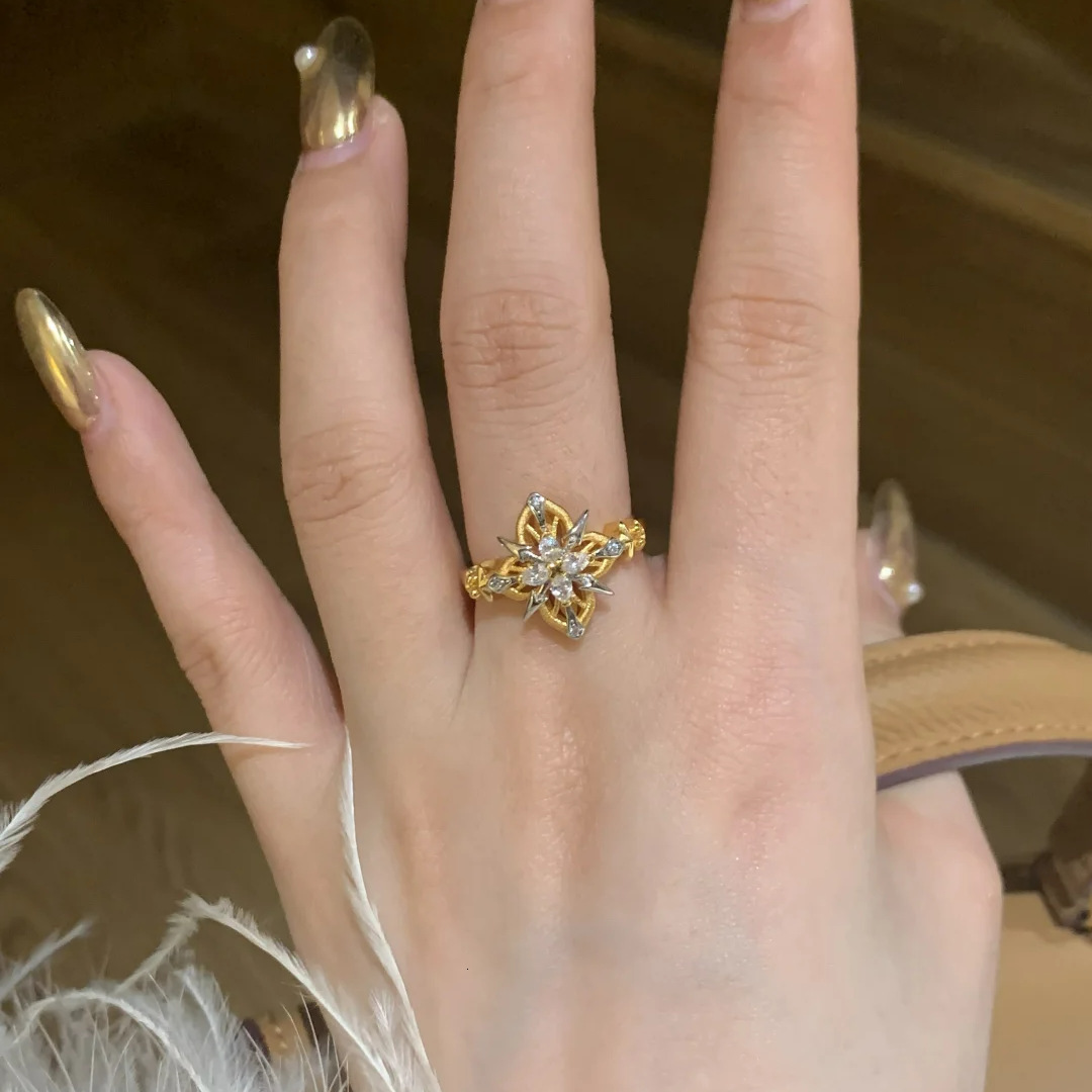 Luxury Brand Designer Jewelry Vintage Rebirth Beauty Antique Arrow Ring Old Money Style Retro Four-Leaf Clover Thorn Brushed Diamond Ring