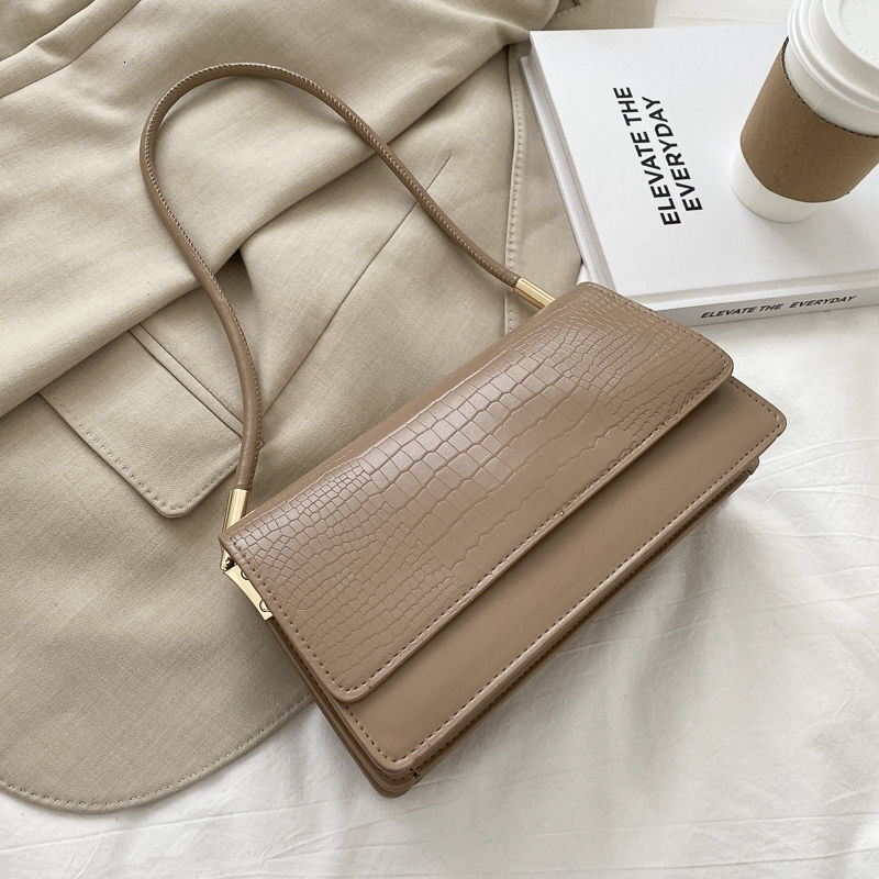 New Hong Designer Bag Kong Style Retro Luxury Bag Niche Design Underarm Bag For Women New High Quality Versatile Free Shipping Single Shoulder Crossbo