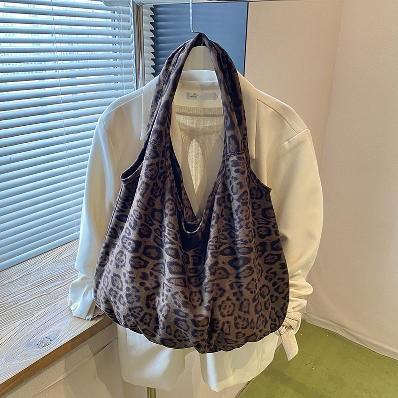 2025 Fashion Luxury Multi functional Women's Shoulder Backpack Simple and Versatile Handbag Essential for Shopping and Commuting Crossbody Bag