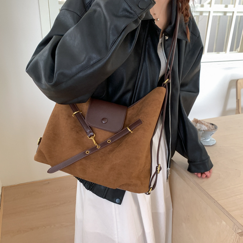 Free shipping designer Autumn Suede Large Capacity Tote Bag for Women New Simple Shoulder Bag New Women Bag Multifunctional Backpack