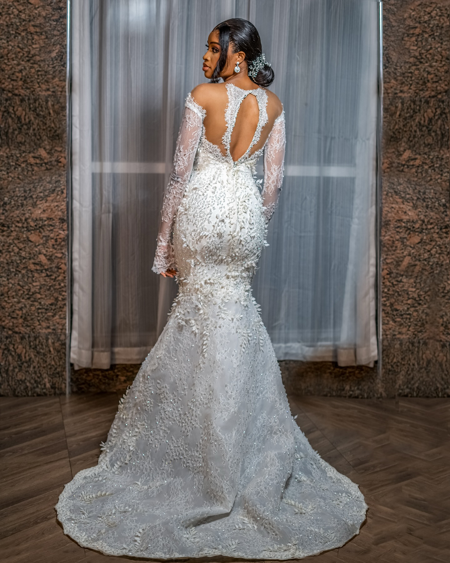 Sexy Mermaid Wedding Dress Appliques Lace Backless Bridal Gowns Jewel Neck Long Sleeves Sweep Train Dresses Custom Made vestidos de novia