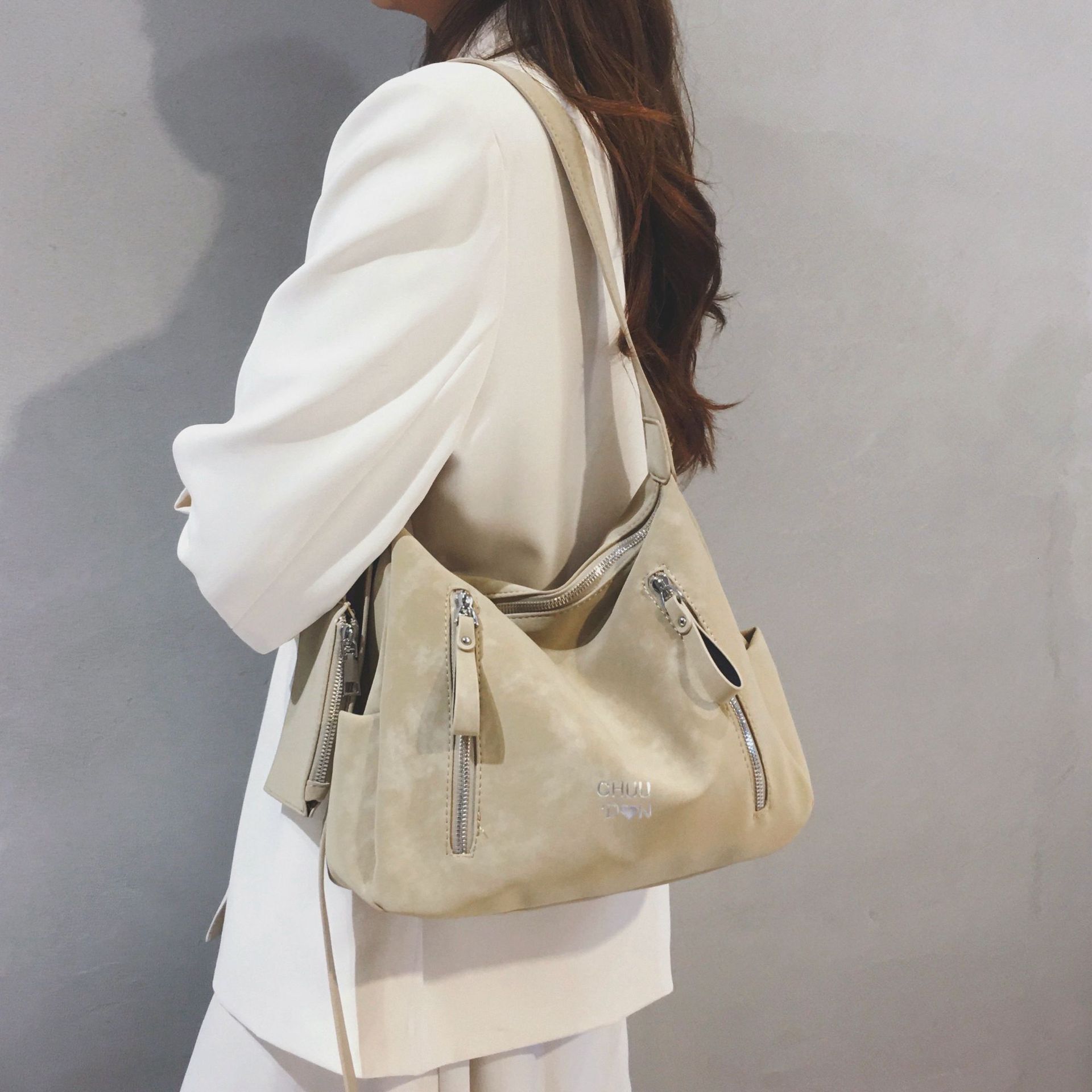 Free shipping designer Milad Retro Tote Bag for Women Large Capacity Fashionable Retro Versatile Shoulder Bag Commuting Bag for Class Simple Crossbody