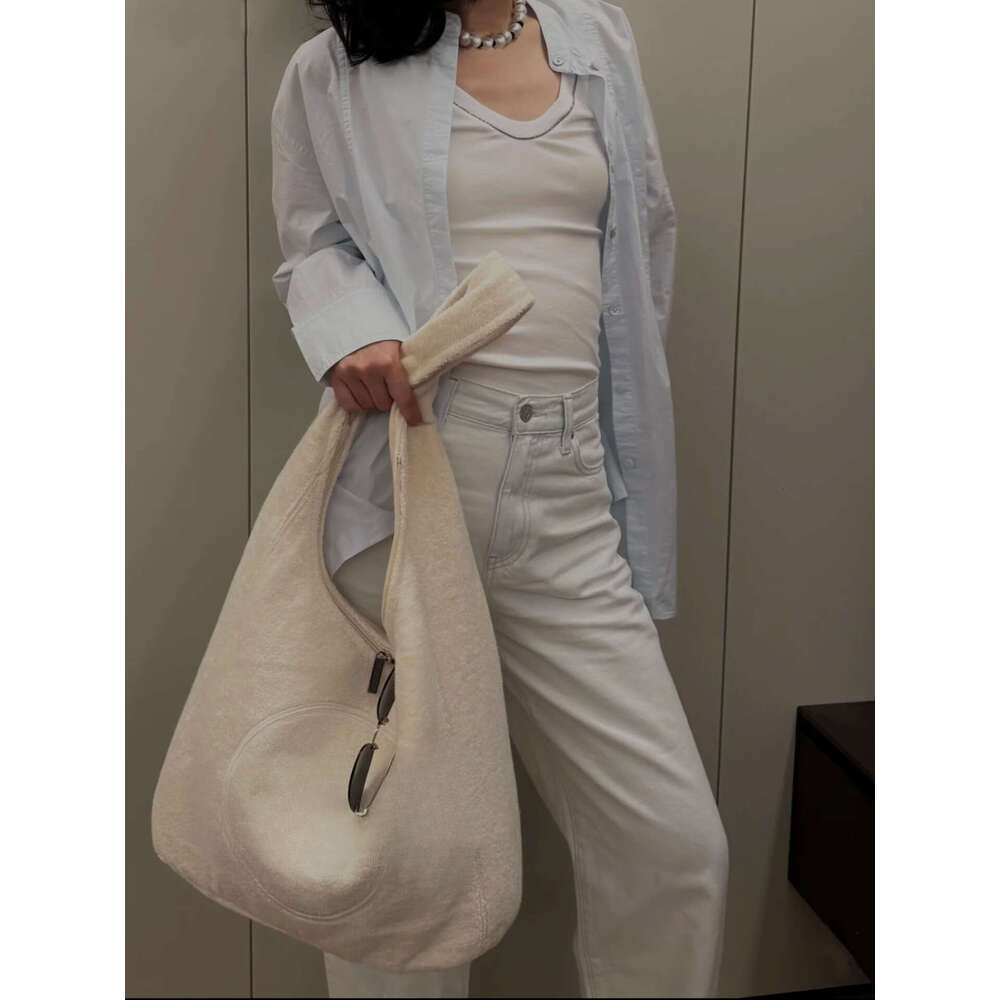 Best Seller Designer Bag 25M pink Beach Towel Material 3-In-1 Large Capacity Tote Versatile Underarm Bag Hobo