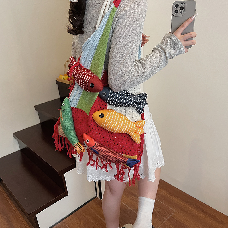 2025 Autumn New Lazy Style bag Knitted Handbag Fashion Large Capacity Cute Small Fish Patch Women's Shoulder Bag Designer Bag