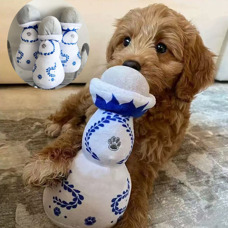 Luxury Durable Eco-friendly Squeaky Interactive Dog Chew Toys Bottle Shaped Stylish Dog Plush Toys Funny Dog Toys