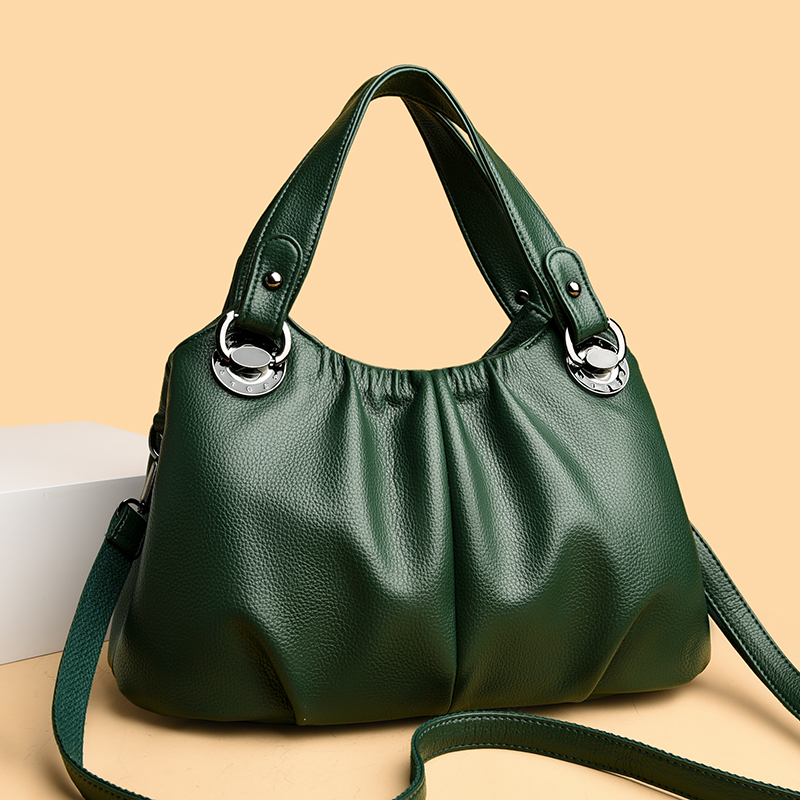 Chic Ladys Designer Purse: Stylish Elegance Meets Strengthful Build