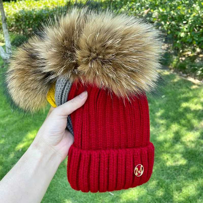 Real Raccoon Fur Ball hats Winter Hat C Kids Boy Girl Aldult Warm Big Fur Pom Poms Ski Hat Fur Pompoms Hat 2022XJ250910