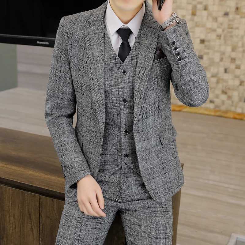 Mens Slim Fit Business Suit ThreePiece Set Stylish Vest Trousers Wedding Gentlemans Ensemble Handsome Professional Attire W250910