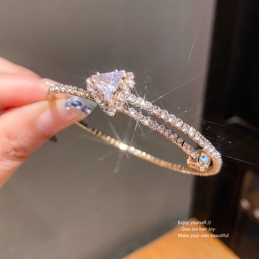 Silver-Tone Double-Layer Open Bangle With Large Trillion-Cut Crystal & Full Pave Crystal Detailing, Luxe Sparkly Style, Perfect For Elevating Glamorou
