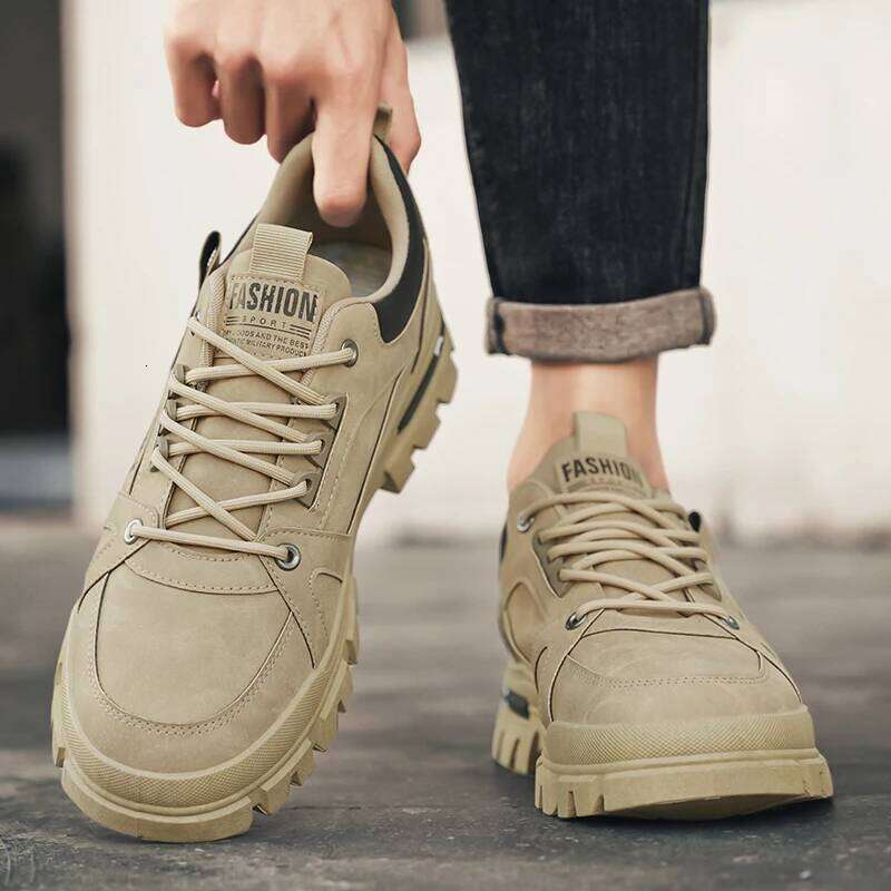 Men's sports shoes new casual fashion light versatile four seasons anti slip wear-resistant soft soled comfortable running shoes
