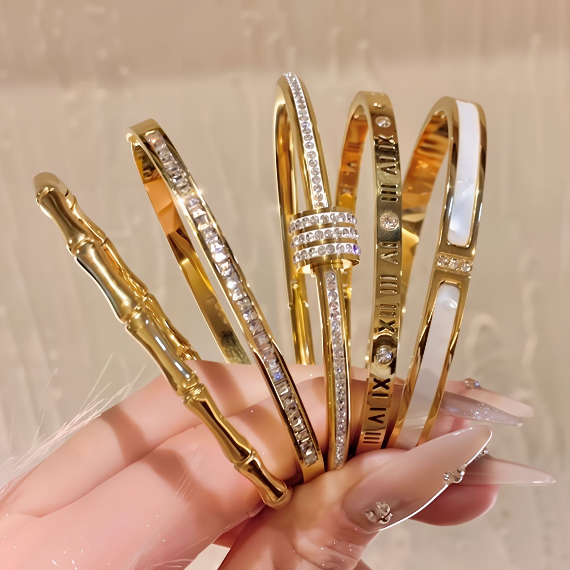 Classic Designer Bangle Luxury Bracelets Women's Fashion Jewelry Diamond Couple Style Men's Wedding Accessories Trendy Fashion Party Gifts C