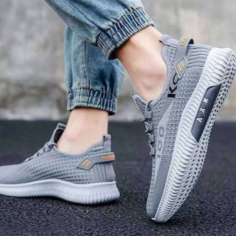 Men's Sneakers Trendy Breathable Mesh Running Shoes Comfortable Non Slip Sports Shoes for Men Outdoor Lightweight Tennis Shoes