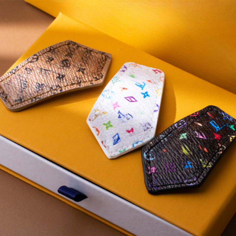 New Designer Hairpins Classic Print Three Color Hairpins Premium Leather Hairpins with Logo High Quality Hair Accessories Designer Gifts