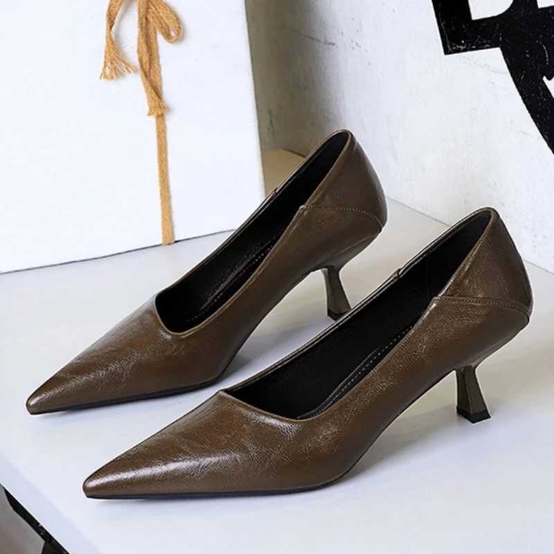 BIGTREE Women Low Heel Soft Leather 5cm Thin Heels Pumps Brown Black Elegant OL Office Pointy Toe SlipOn Null Comfortable Shoes W250910