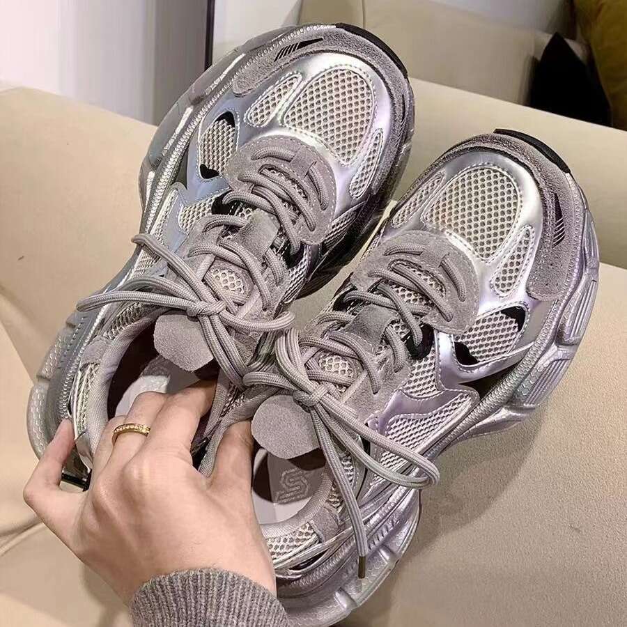 2025 Summer New Silver Pink for Women Breathable Casual Running Shoes Lightweight Thick Designer Shoe Sole Sneakers