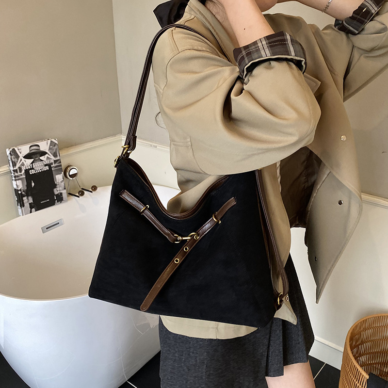 Free shipping designer Vintage Suede Tote Bag for Women Simple Texture Versatile Backpack Large Capacity High-End Commuter Bag Shoulder Bag Crossbody 
