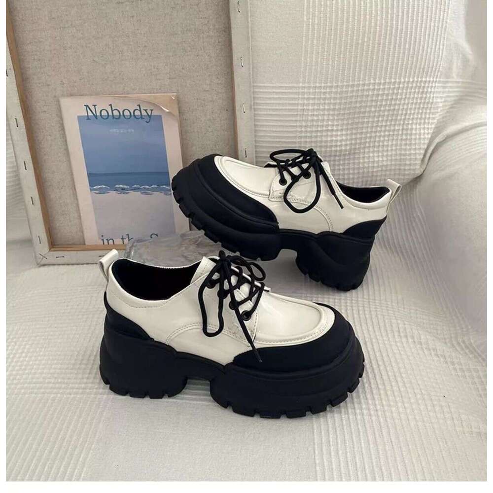 Black Chunky Heel Single 2025 Spring New Designer Shoe Thick Sole Casual Fashion Small Leather Shoes for Women