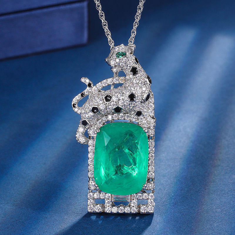 Luxury Brand Designer Jewelry Zhuang Shengsheng Jewelry European And American Retro Imitation Emerald Leopard Luxury Inlaid Set Main Stone 15*20 Earri