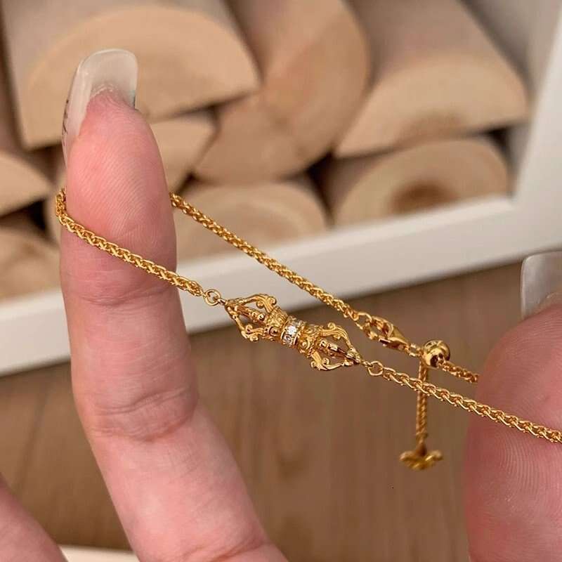 Vintage Style Middle-Aged Vra Bracelet for Women, Light , Niche, Exquisite, Stackable Jewelry, New Model