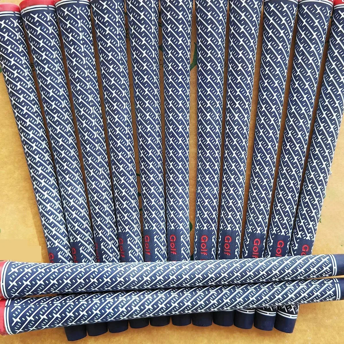 3Pcs 5Pcs 10Pcs Golf Grips Rubber Material Standard Midszie Club Grip Antislip For Iron and Wood Accessories 250909
