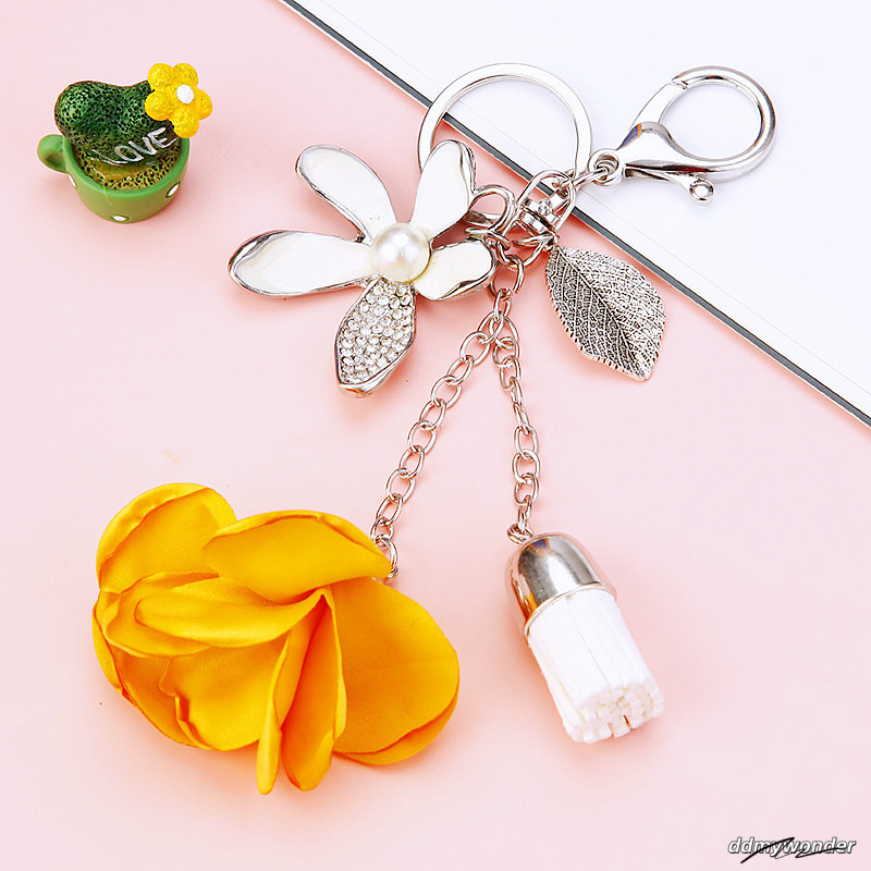 Elegant Floral Design Women's Metal Key Ring With Wholesale Options