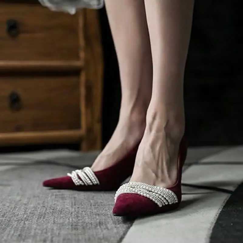 French Single Shoes Womens 2022 Autumn Niche Pearls Shallow Mouth Pointed High Heels Stilettos Fashion Allmatch Personality W250910