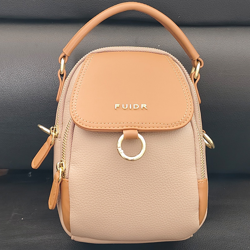 Sophisticated Everyday Handbag for Her: Contemporary Design