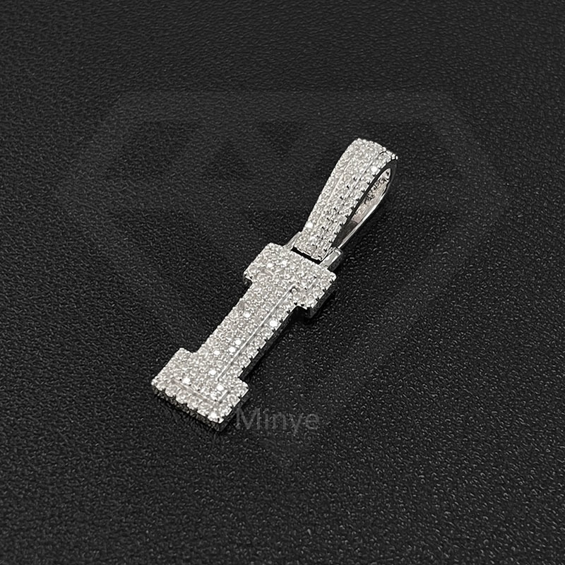 Custom Single Letter Pendants Hip Hop Jewelry with Baguette Moissanite Diamond Fashionable Pendants Charms for Men Women