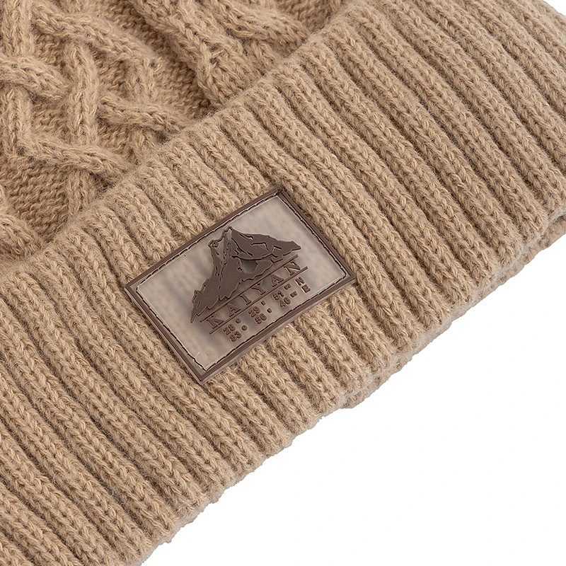 Unisex Keep Warm Winter Hat Plush Fur Lined Stylish Warm C Soft Beanie Hat For Men Women Outdoor Ski Sports Knitted HatXJ250910
