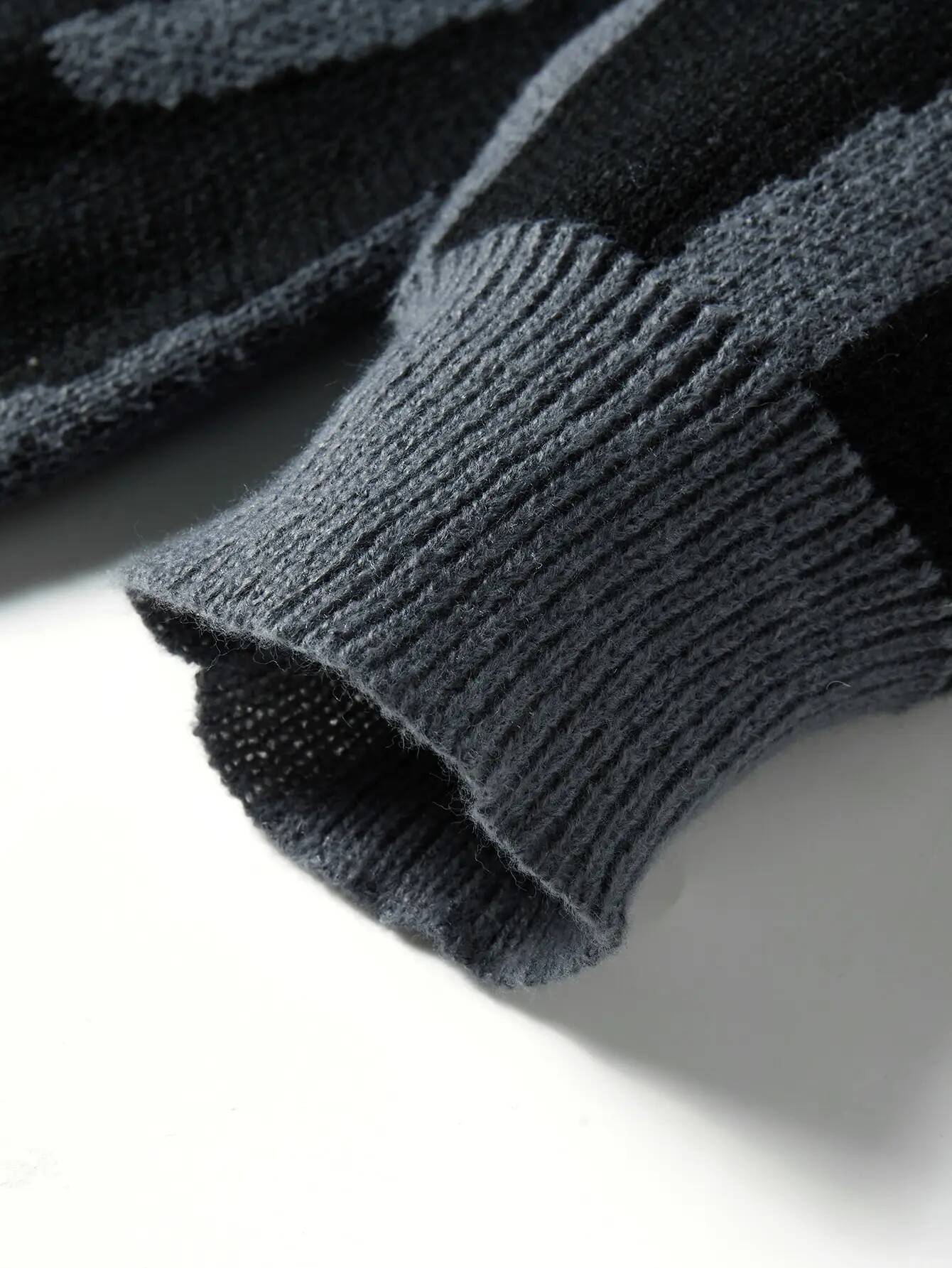 New Popular Autumn Winter Irregular Jacquard Pattern Sweater Casual Round Neck Contrast Color Knitted Men's Pullover dongdumaoyi