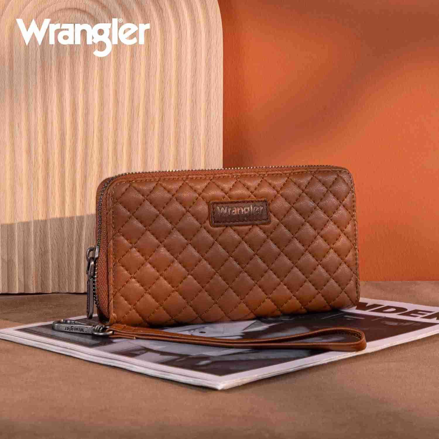 Large Quilted Wallet for Women with a Detachable Wristlet Rfid LiningZ250910