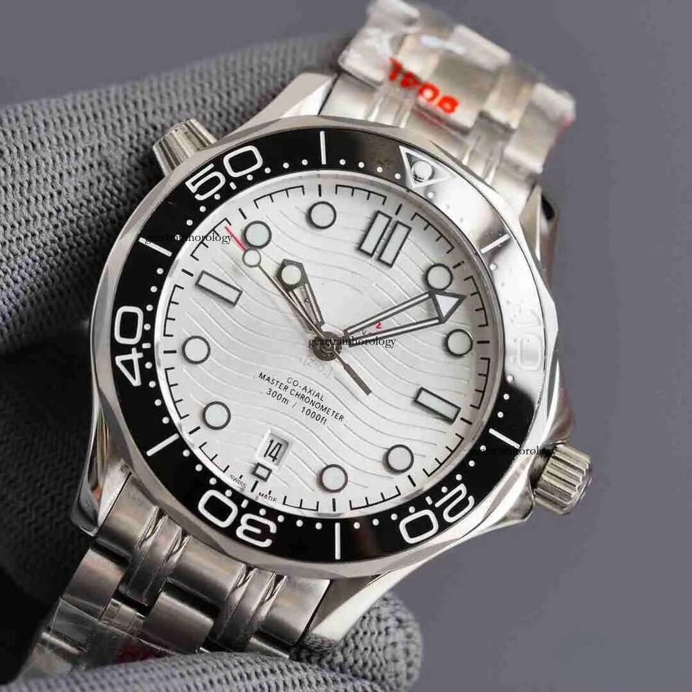 Top quality sea master 007 mens watch masterprofessional designer men diver 300m super clone watches 8800 movement sapphire glass with box VY5R
