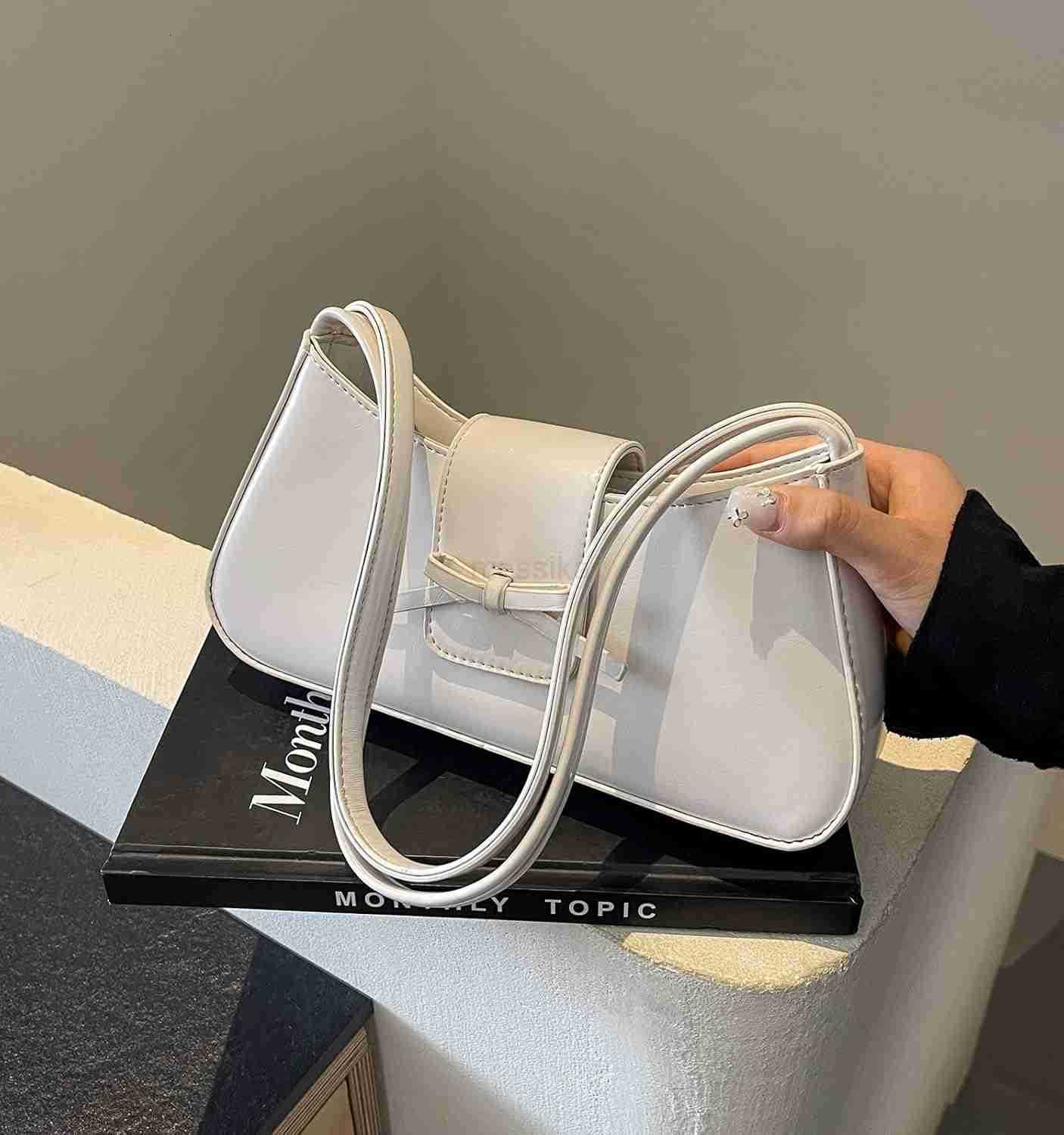 Shoulder Bag for Women Hobo Handbags Trendy Y2K Purses Patent Leather Clutch Bag Cute Bow Purse M250910