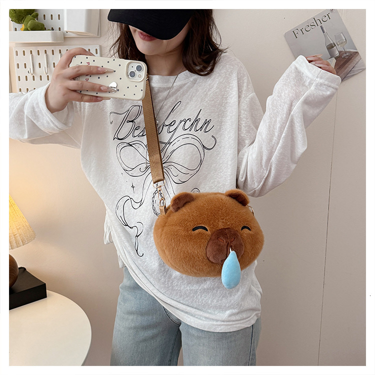 2025 Autumn New Cartoon Plush Bag with Japanese Versatile Style, Unique Design, Cute and Personalized Women's Shoulder Bag, Designer Bag