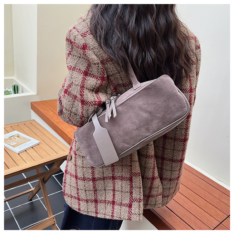 Free shipping designer Korean Version New Matte Bowling Bag Underarm Bag Simple Fashion Handbag Shoulder Bag Large Capacity Commuter Bag Crossbody Bag