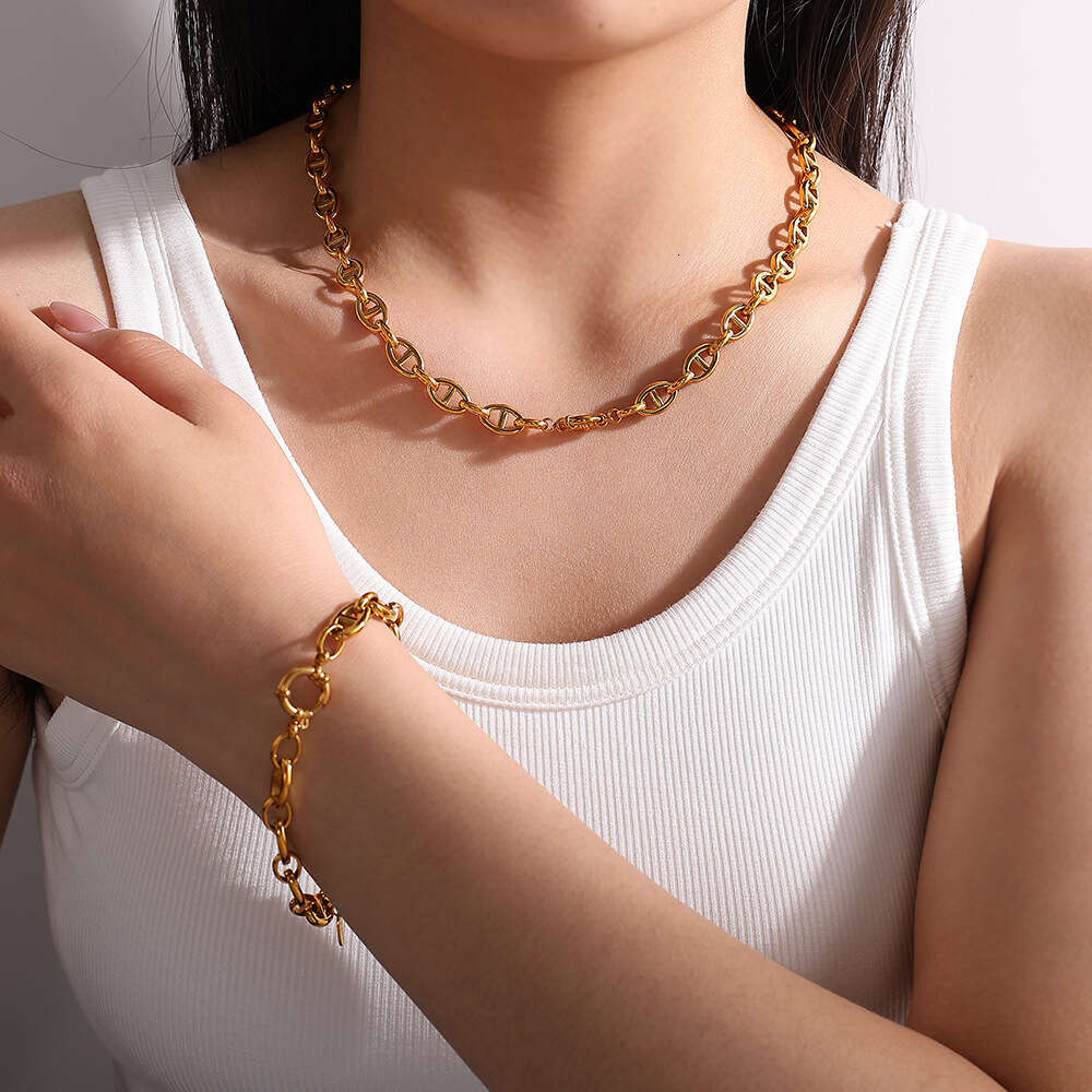 New Stainless Steel Japanese Style Pig Nose Buckle Bracelet Niche Design Sense Simple Personality Minimalist Necklace Jewelry