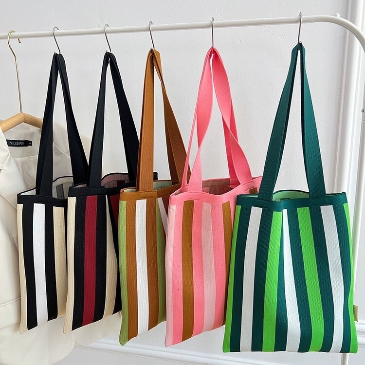 New Heart Shaped Pillow Free Shipping Student Tutoring Bag Designer Bag Office Worker Document Bag High Appearance Japanese And Luxury Bag Korean Simp