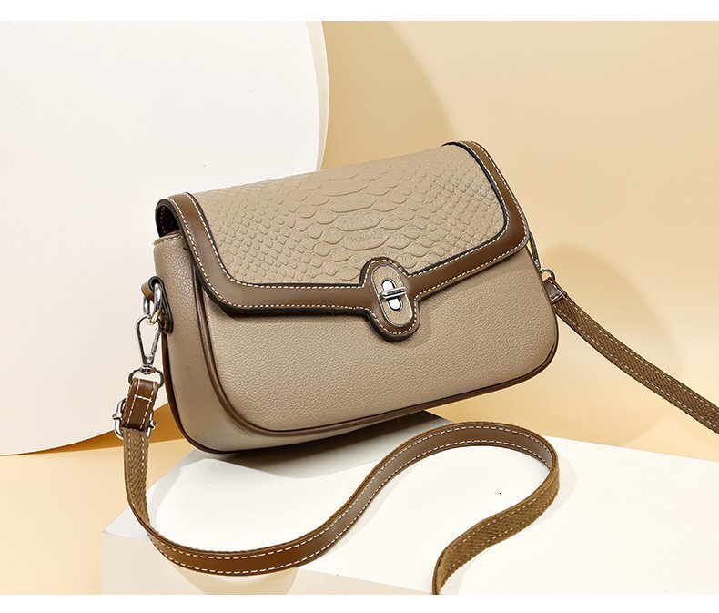 Free shipping designer Trendy Bag for Women High-End Small Square Bag Fashionable Simple Shoulder Bag Versatile Casual Light Luxury Crossbody Bag