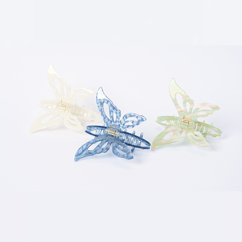 New large hair clip - Elegant and luxurious butterfly shaped hair clip with soft grip, suitable for women